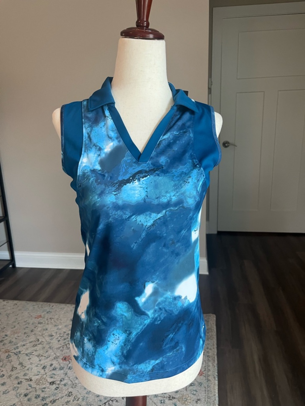 NWT Slazenger Blue Marble-Print Sleeveless Golf Polo